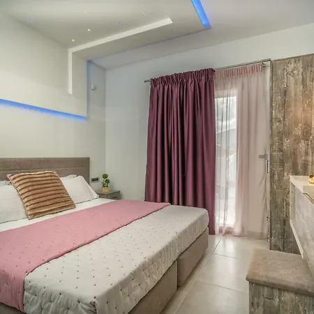 Savvas Luxury