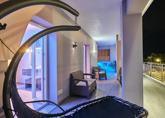 Savvas Luxury Laganas