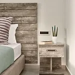 Savvas Luxury Apartman *