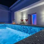 Savvas Luxury
