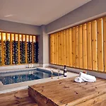 Savvas Luxury Apartman Laganász