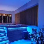 Savvas Luxury