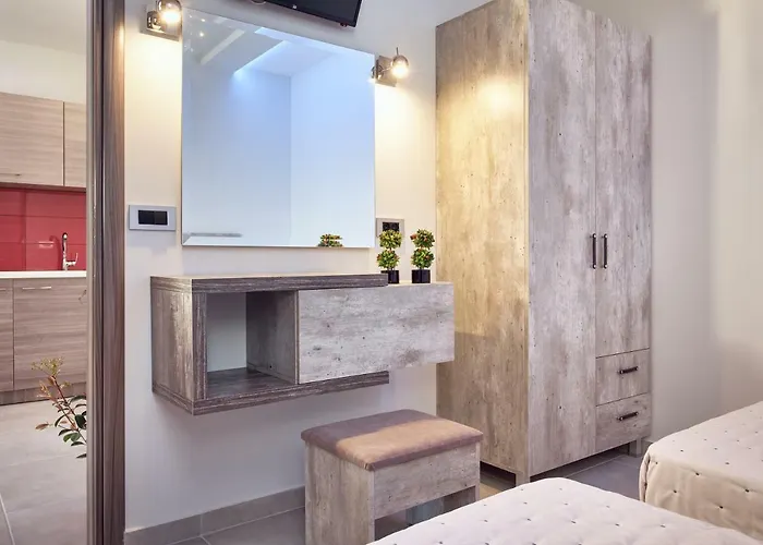 Savvas Luxury