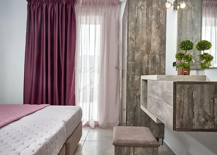 Savvas Luxury *