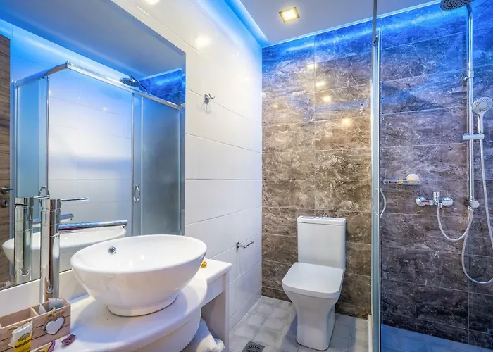 Savvas Luxury * Λαγανάς