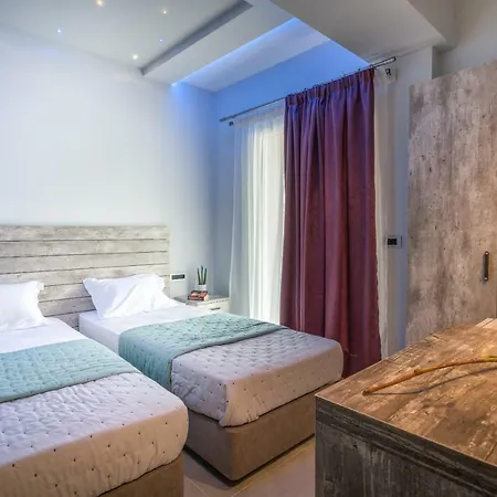 Savvas Luxury * لاغاناس