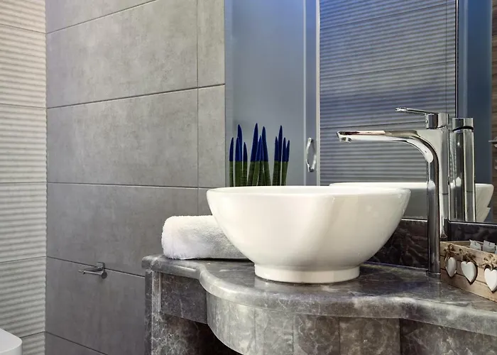 Savvas Luxury * Laganas
