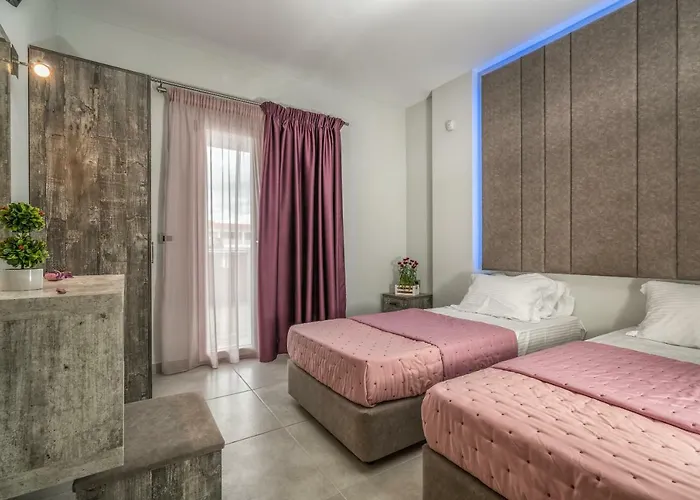 Savvas Luxury Apartment Laganas
